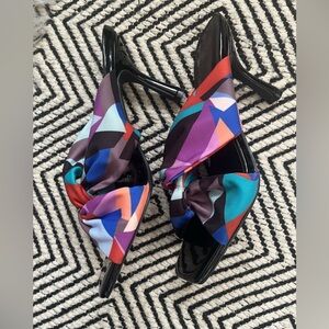NWOT Multicolor Kitten Heels Women’s Size 8